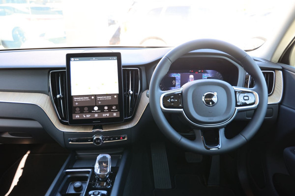 2025 MY26 Volvo XC60 UZ Plus B5 Bright SUV Image 30