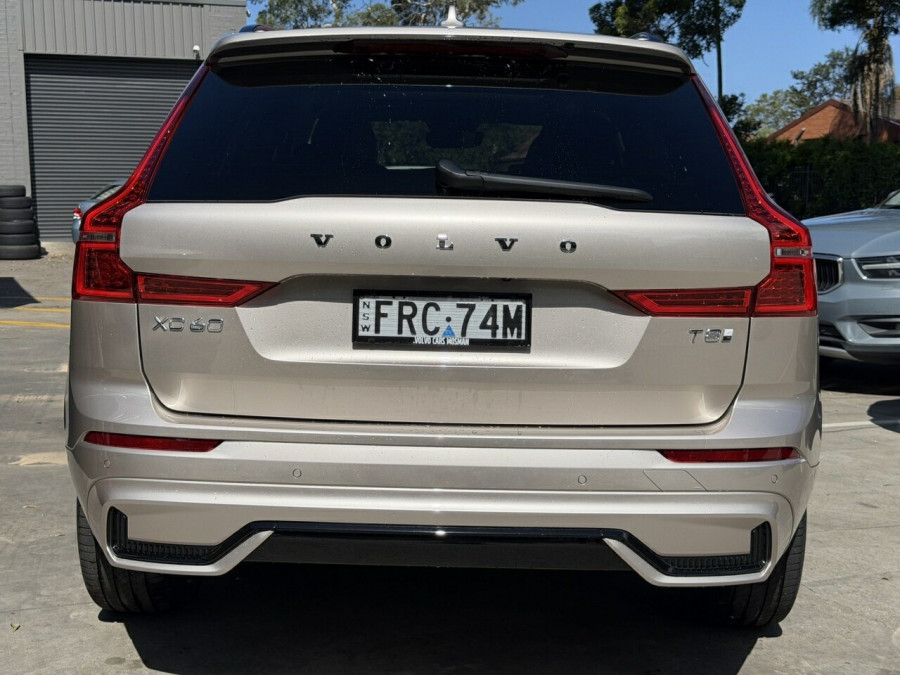 2025 Volvo XC60 UZ Plus T8 Plug-in Hybrid SUV Image 6