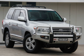 Toyota Landcruiser 200 VDJ200R MY13