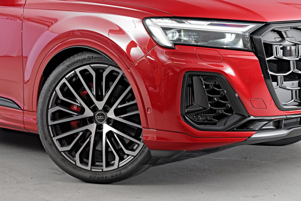 2026 MY25 Audi SQ7 4M TFSI SUV image 6