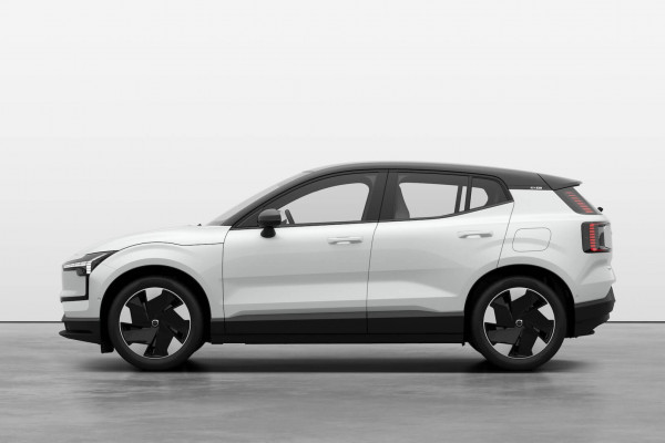 2024 Volvo EX30  Twin Motor Performance Ultra SUV Image 2
