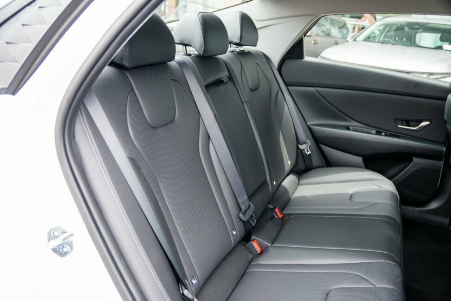 2024 MY25 Hyundai i30 CN7.V2 Elite Hybrid Sedan Image 9