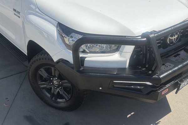 2024 Toyota HiLux GUN126R SR 48V Ute Image 3