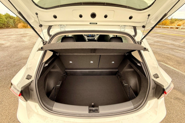 2026 MG MG4 EV Urban AH4E Essence 54 Hatch Image 11