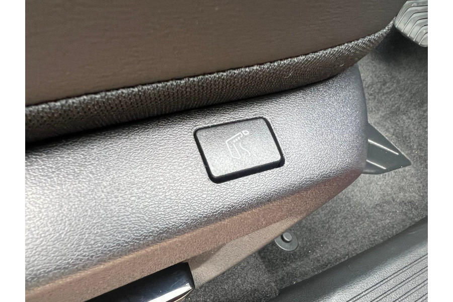 2024 MY25 Nissan QASHQAI J12 Ti-L SUV Image 26