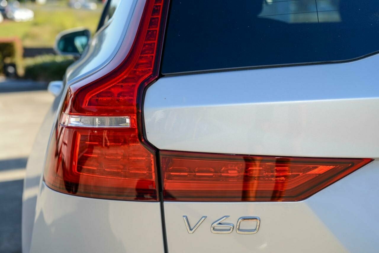 2021 Volvo V60 Z Series MY21 T5 Geartronic AWD Momentum Wagon Image 18