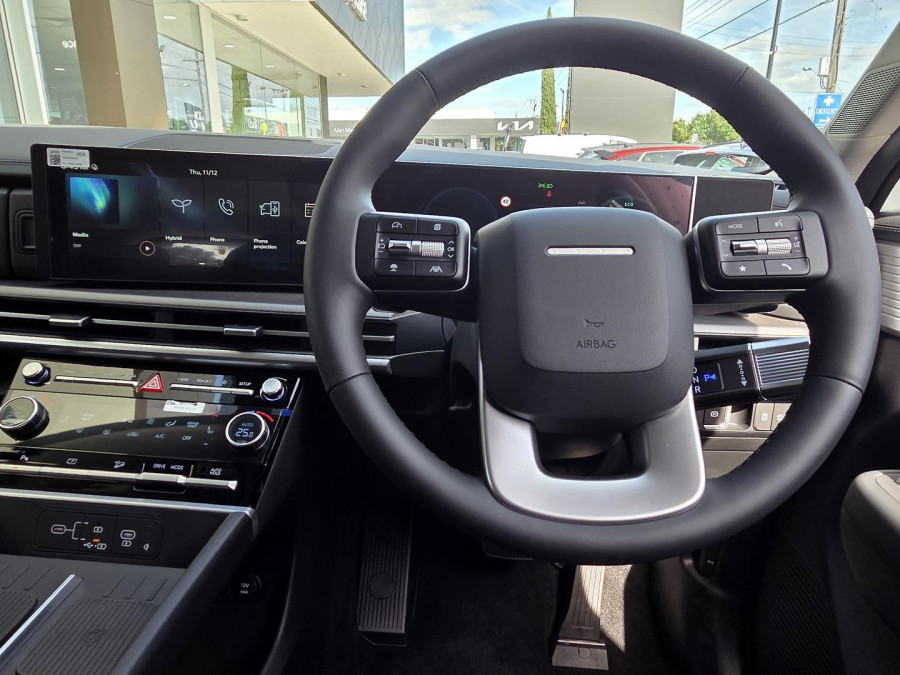 2026 Hyundai Santa Fe MX5.V2 Hybrid SUV Image 12