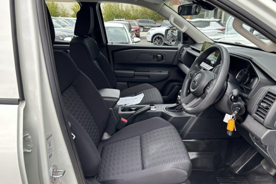2025 Mitsubishi Triton MV  GLX Cab Chassis Image 14