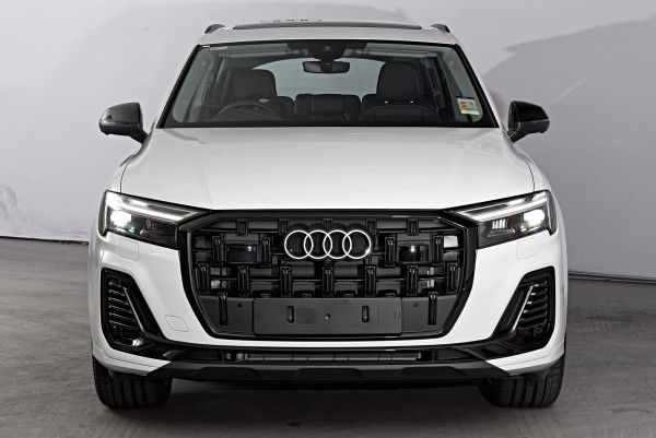 2026 MY25 Audi Q7 4M TFSI 185kW SUV image 4