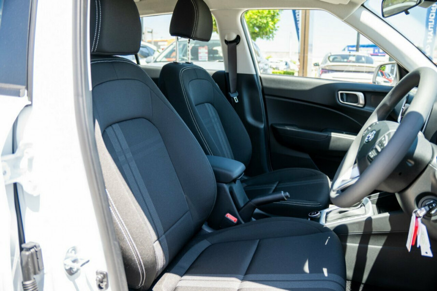 2025 Hyundai Venue QX.V5  SUV Image 17