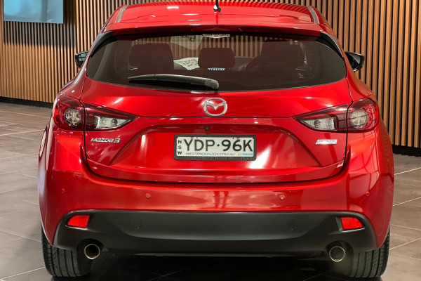 2015 Mazda 3 BM5438 SP25 Hatch Image 4