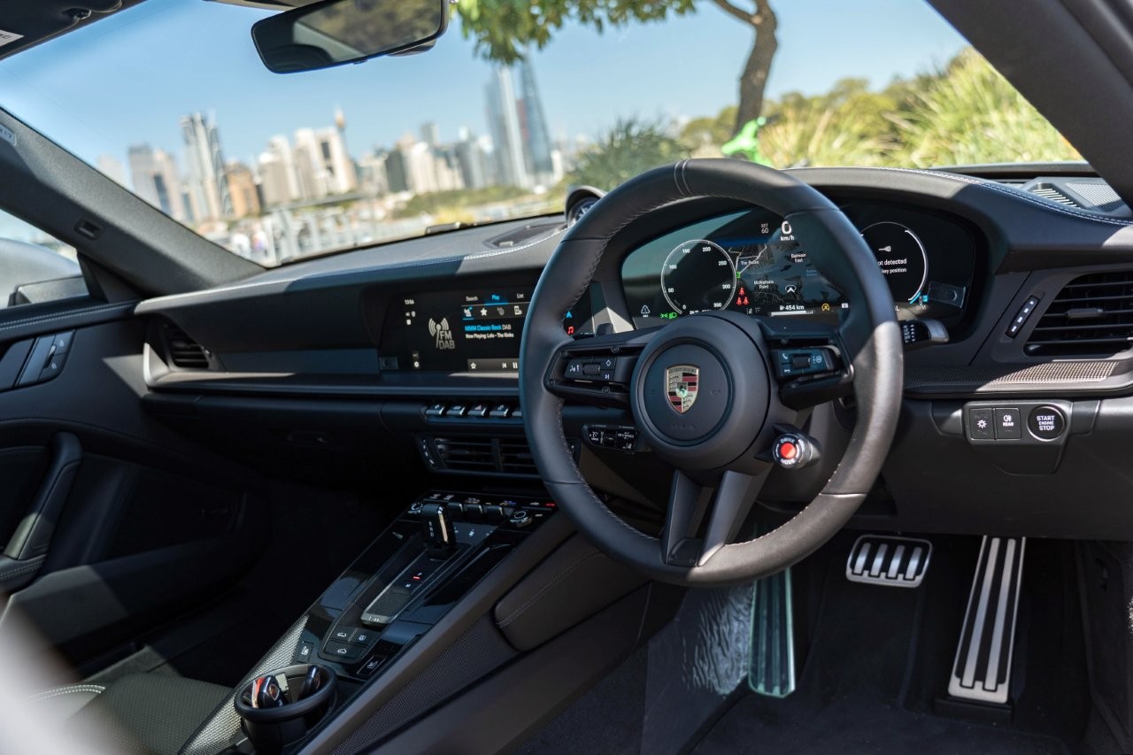 2025 Porsche 911 992.2 Carrera S Coupe Image 12