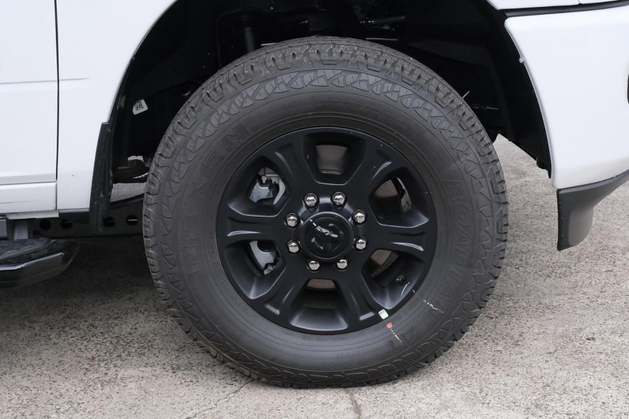2026 Ram 2500 DJ Laramie Ute Image 24