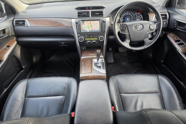 2014 Toyota Aurion GSV50R Presara Sedan Image 17
