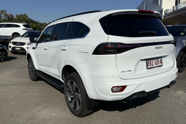 2025 MY25.5 Isuzu MU-X RJ LS-T SUV Image 7