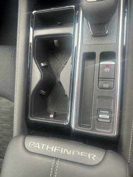 2024 Nissan Pathfinder R53 ST-L SUV image 16