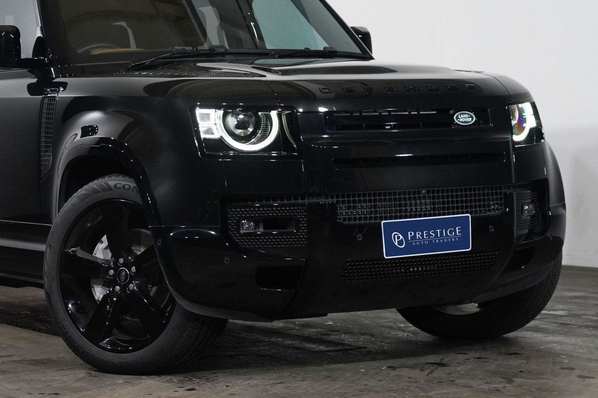 2024 Land Rover Defender 110 D300 X-Dynamic Hse (220kw) SUV Image 2