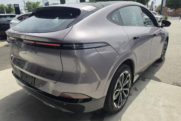 2026 XPeng G6  Long Range SUV Image 4