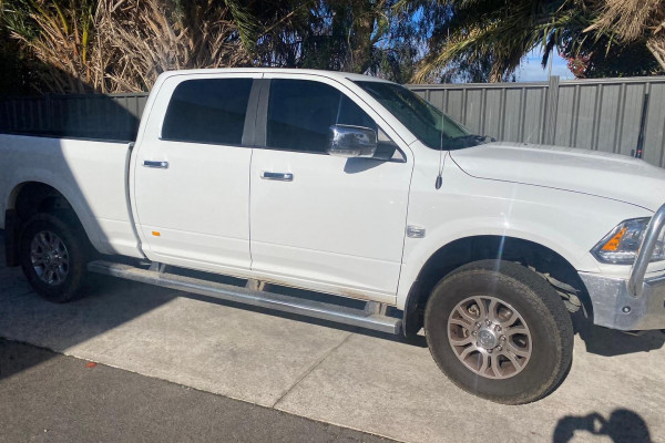 2017 Ram 2500  Laramie Ute Image 4