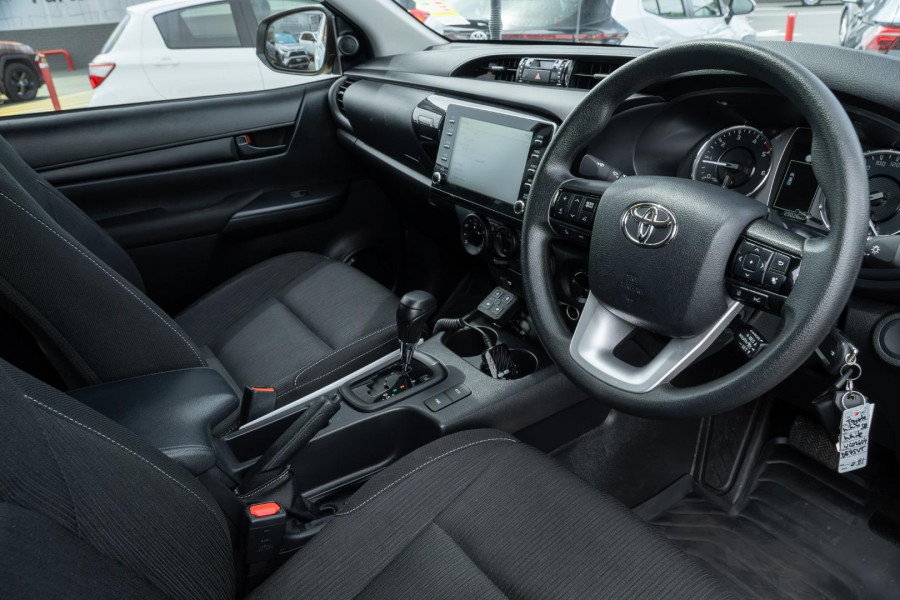 2023 Toyota HiLux GUN126R SR Cab Chassis Image 7