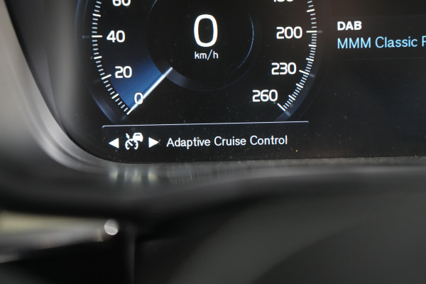 2019 Volvo XC60 UZ D4 Momentum SUV image 26