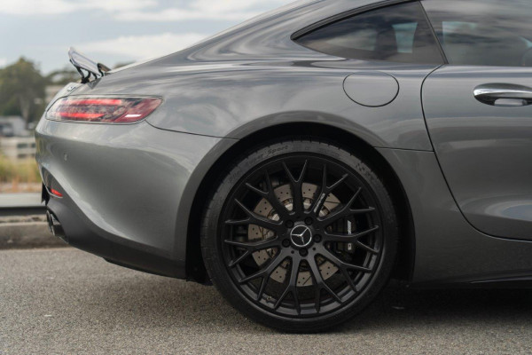 2021 Mercedes-Benz AMG GT Night Edition Coupe Image 7