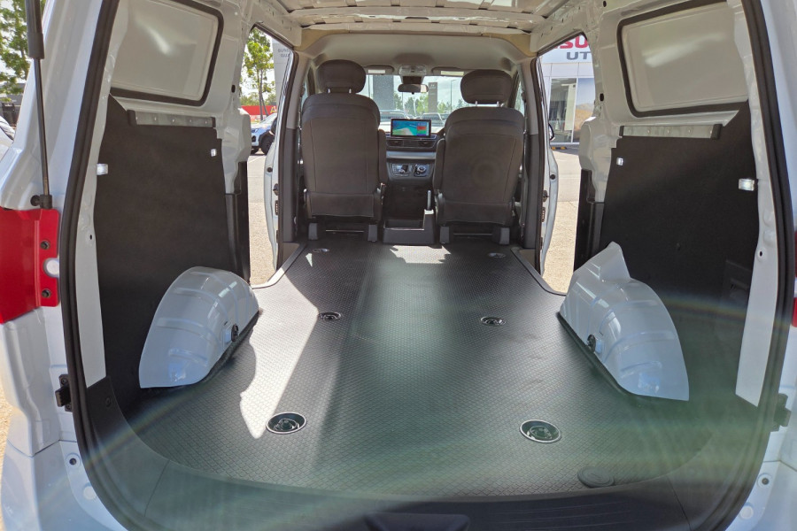 2025 LDV G10 SV7C + Van Image 16