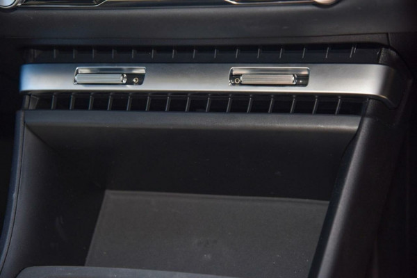 2026 MG MG4 EV Urban AH4E Essence 43 Hatch Image 9