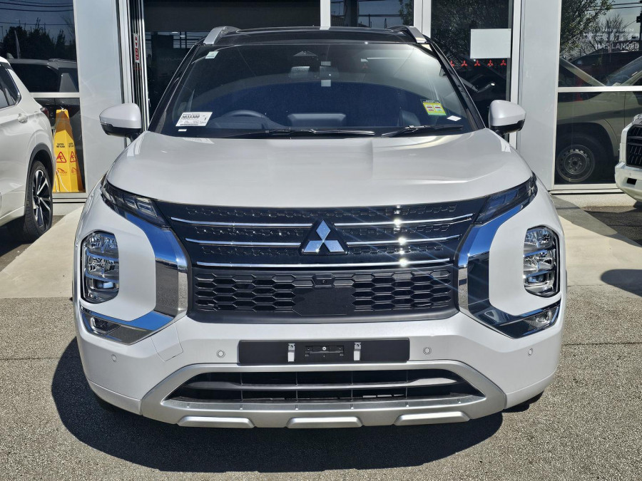 2024 Mitsubishi Outlander ZM PHEV Exceed Tourer SUV Image 3