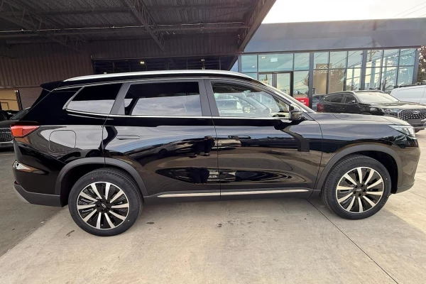 2026 Chery Tiggo 8 T31 Super Hybrid Urban SUV Image 3
