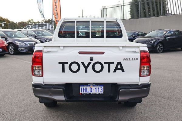2021 Toyota HiLux TGN121R WorkMate Double Cab Pick Up Image 5