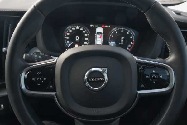 2020 Volvo XC60 UZ T5 SUV Image 15