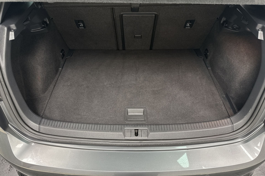 2017 MY18 Volkswagen Golf 7.5 110TSI Highline Hatch Image 16
