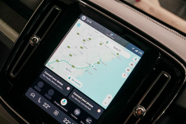 2025 MY26 Volvo XC40 XZ Plus B4 SUV Image 12