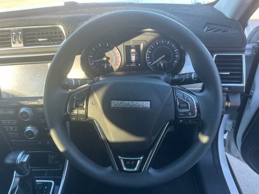 2020 Haval H2  Premium SUV Image 13
