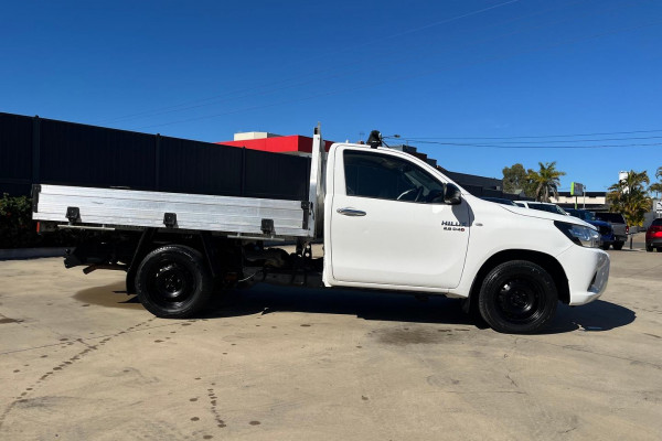 2017 Toyota HiLux GUN123R SR Cab Chassis Image 8
