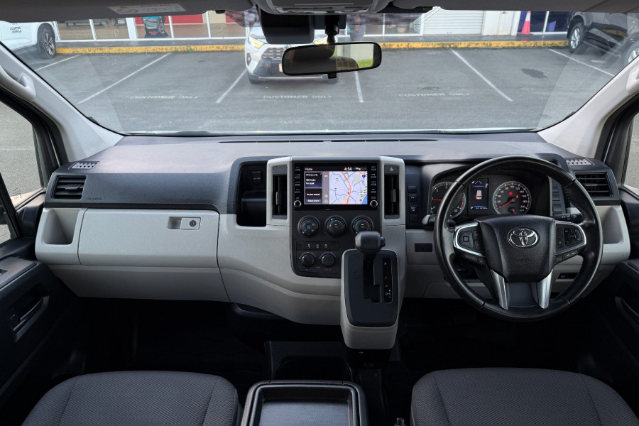  Toyota HiAce GDH322R Commuter Bus Image 18