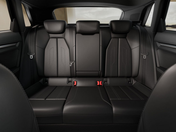 2025 MY26 Audi A3 GY TFSI 150kW S line Hatch image 9