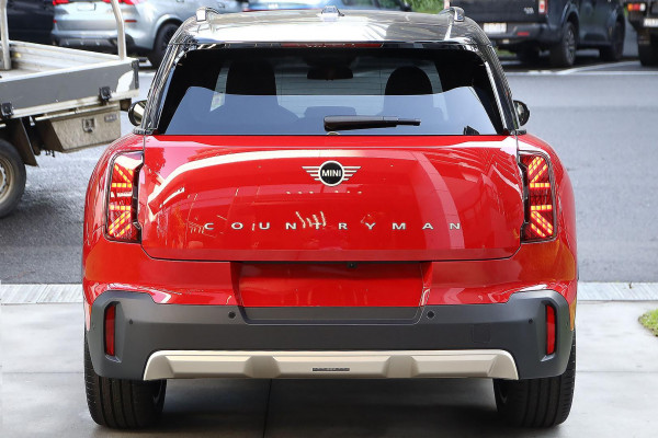 2026 MINI Countryman U25 C Favoured SUV image 5