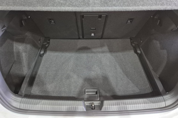 2025 Volkswagen Golf 8.5 110TSI Life Hatch Image 19