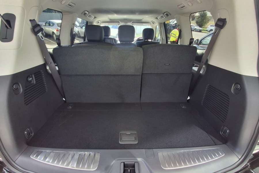 2024 Nissan Patrol Y62 Series 5 Ti-L SUV Image 7