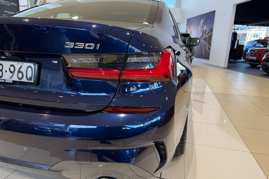 2020 BMW 3 Series G20 330i M Sport Sedan Image 9
