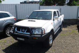Nissan Navara ST-R D22 Turbo