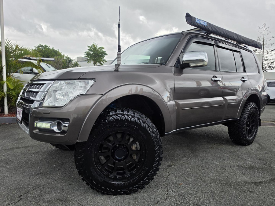 2015 MY16 Mitsubishi Pajero NX GLS SUV Image 1