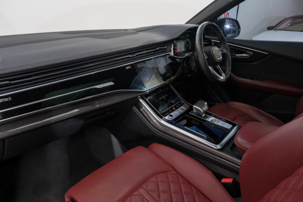 2022 Audi SQ8 F1 TFSI SUV image 8