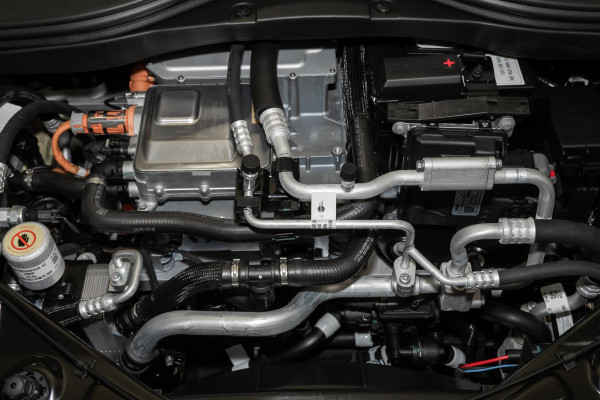 2026 MINI Cooper J01 SE Favoured Hatch image 19