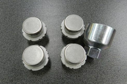 <img src="Alloy wheel lock nut set
