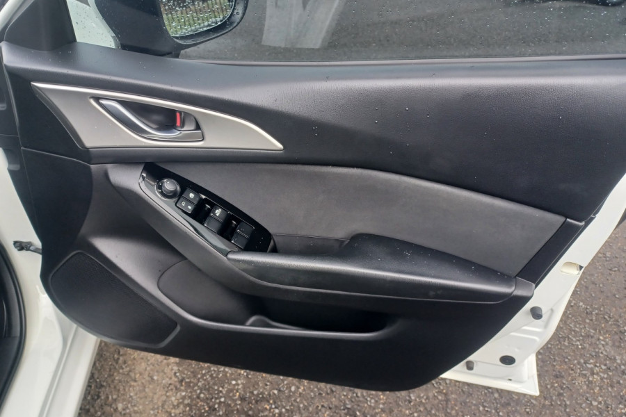 2018 Mazda 3 BN Series Neo Sport Hatch Image 9