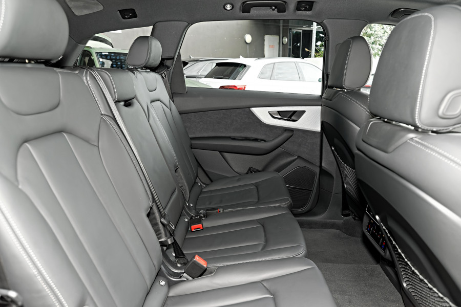 2026 MY25 Audi Q7 4M TFSI 250kW S line SUV