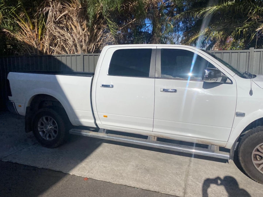 2017 Ram 2500  Laramie Ute Image 5